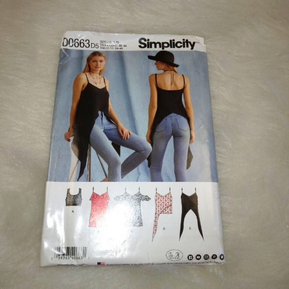 SIMPLICITY D0663 Misses tops on 4 styles and bralette size 4-12